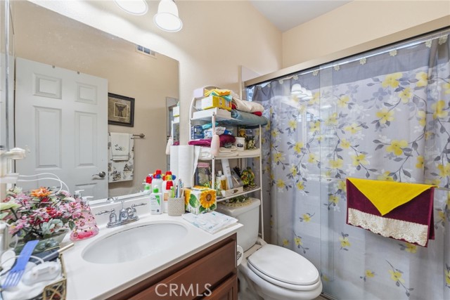 Detail Gallery Image 18 of 75 For 16636 Parsley, Fontana,  CA 92337 - 5 Beds | 3/1 Baths