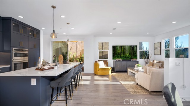 Detail Gallery Image 4 of 47 For 233 Tank, Irvine,  CA 92618 - 3 Beds | 2/1 Baths