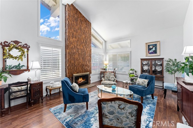 6316 E Woodsboro Avenue, Anaheim Hills CA: https://media.crmls.org/medias/c366bdb0-4397-4087-bc31-782cb1ee2695.jpg