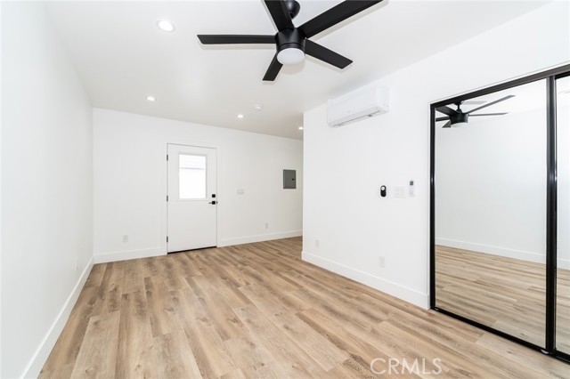 Detail Gallery Image 9 of 59 For 7020 Schroll St, Lakewood,  CA 90713 - 4 Beds | 4 Baths