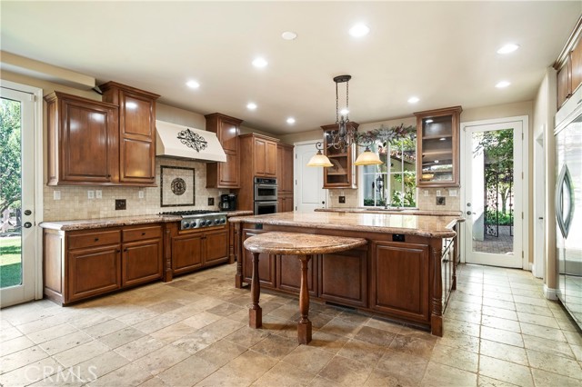 42179 Calle Paramo, Murrieta CA: https://media.crmls.org/medias/c3670f25-31fc-4ff6-a827-27bdc52ea61e.jpg