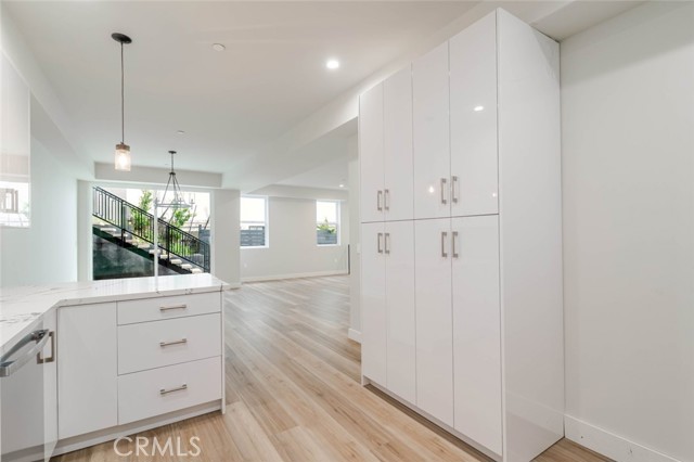 7416 Valaho Lane, Tujunga CA: https://media.crmls.org/medias/c3679d54-dbff-4f92-b59f-e3ceb2542b3f.jpg