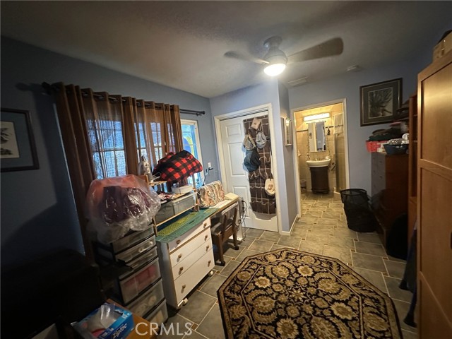 Detail Gallery Image 13 of 21 For 23509 via Chantilly, Valencia,  CA 91355 - 2 Beds | 2 Baths