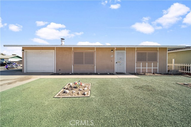 Detail Gallery Image 2 of 16 For 800 S S Gilbert St, Hemet,  CA 92543 - 2 Beds | 1 Baths