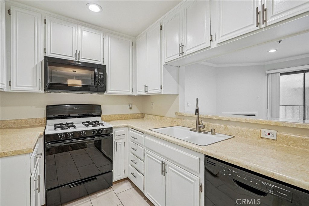 MLS #SR25246345 image #11