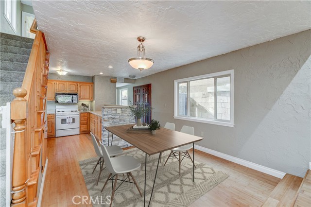 Dining staged