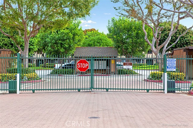 Detail Gallery Image 18 of 27 For 3683 S Bear #J,  Santa Ana,  CA 92704 - 1 Beds | 1 Baths