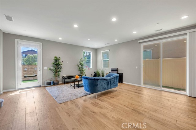 204 Townsite Promenade, Camarillo, CA, 93010 204 Townsite Promenade, Camarillo, CA, 93010
