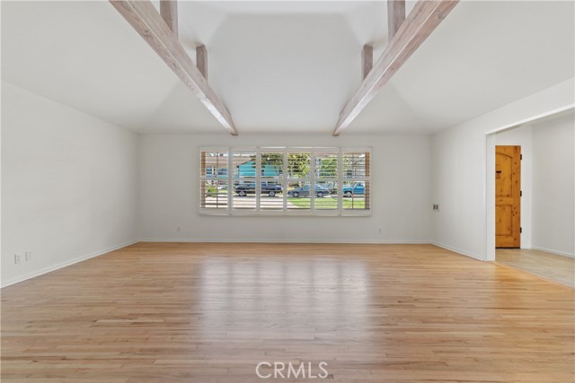 Detail Gallery Image 4 of 47 For 425 Calle De Castellana, Redondo Beach,  CA 90277 - 4 Beds | 2/1 Baths