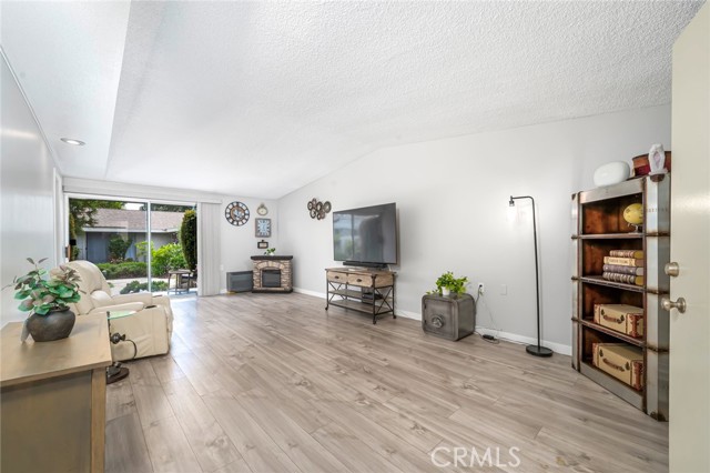 Detail Gallery Image 7 of 24 For 506 Avenida Sevilla, Laguna Woods,  CA 92637 - 2 Beds | 1/1 Baths