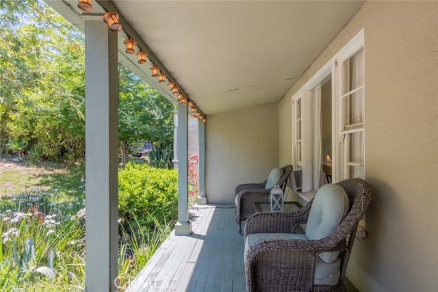 Detail Gallery Image 4 of 33 For 7725 Mcgroarty St, Tujunga,  CA 91042 - 2 Beds | 2 Baths