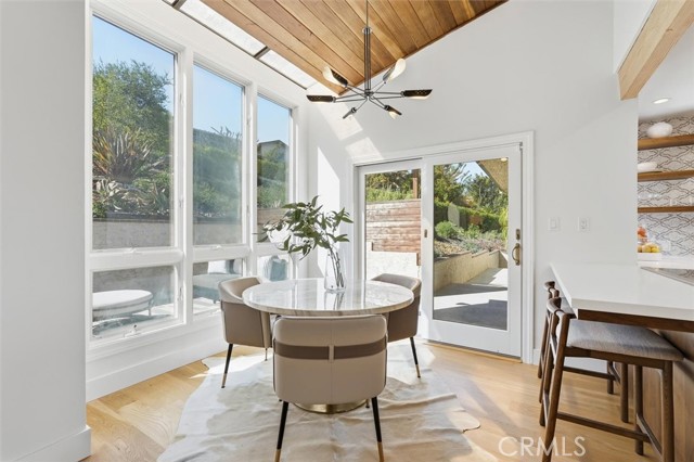 Detail Gallery Image 18 of 66 For 5204 Middlecrest Rd, Rancho Palos Verdes,  CA 90275 - 4 Beds | 3 Baths