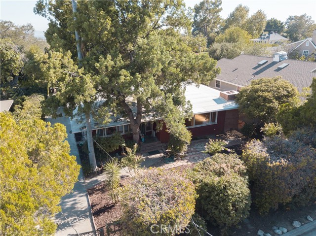 318 E Laurel Avenue, Sierra Madre CA: https://media.crmls.org/medias/c36c31c1-1132-4c93-8276-7d6ea453bc15.jpg