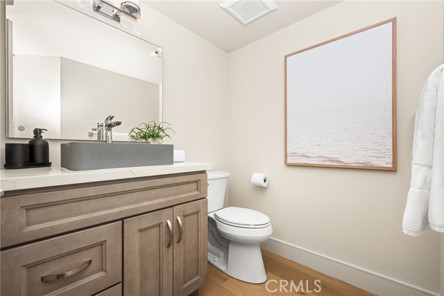 11 Thunder Trail, Irvine CA: https://media.crmls.org/medias/c36c94d8-ea6d-4090-806a-807986710628.jpg