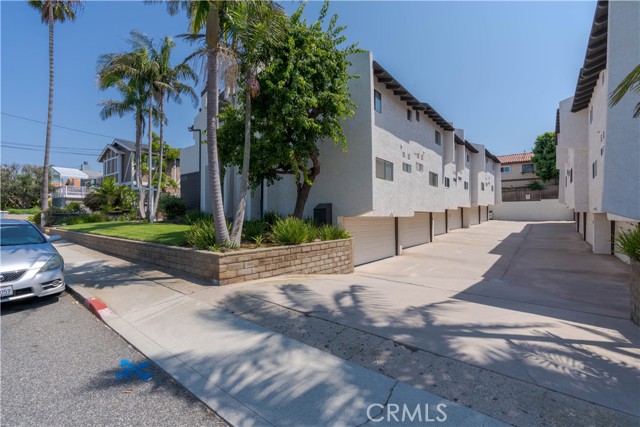 2108 Rockefeller Lane, Redondo Beach, California 90278, 2 Bedrooms Bedrooms, ,3 BathroomsBathrooms,Residential,Sold,Rockefeller,PW21165065
