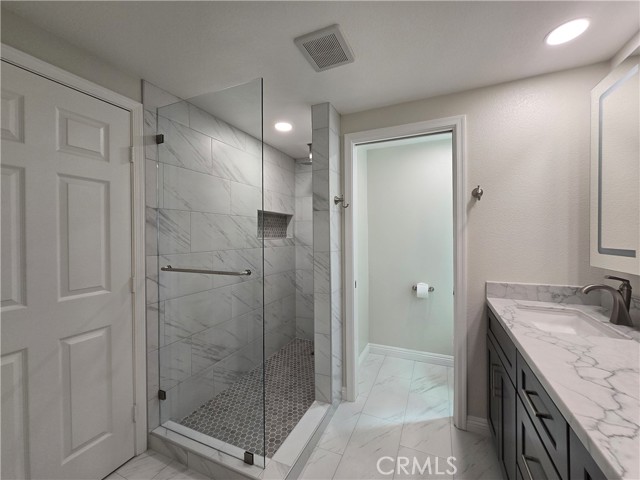 Detail Gallery Image 11 of 24 For 6846 Barkwood Rd, Riverside,  CA 92506 - 3 Beds | 2/1 Baths