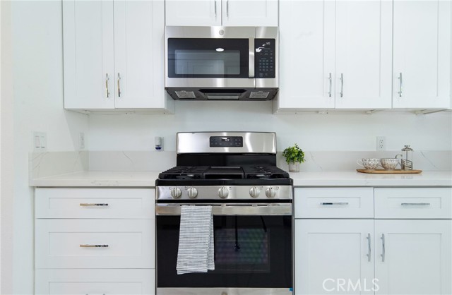 10523 Memphis Avenue, Whittier CA: https://media.crmls.org/medias/c36eef02-ea81-43ac-9a74-fd6c08f4b8d7.jpg