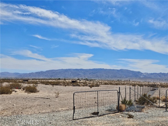 Detail Gallery Image 3 of 4 For 69079 Pole Line Rd, Twentynine Palms,  CA 92277 - 1 Beds | 1 Baths