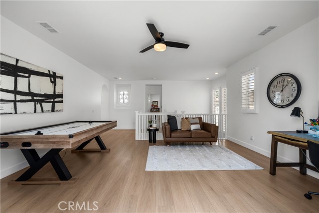 26814 Fairlain Drive, Valencia CA: https://media.crmls.org/medias/c36fee2d-2cf9-4255-84b0-468280b43981.jpg