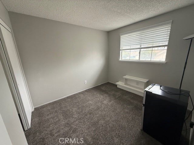 https://media.crmls.org/medias/c3702a7f-d528-4476-8845-667745e06606.jpg?preset=X-Large