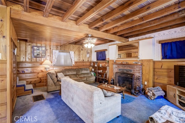 Detail Gallery Image 10 of 61 For 937 Cameron Dr, Big Bear Lake,  CA 92315 - 2 Beds | 1/1 Baths