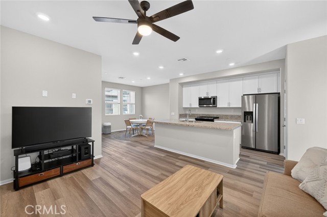 Detail Gallery Image 17 of 53 For 40379 Melrose Dr, Temecula,  CA 92591 - 2 Beds | 2/1 Baths