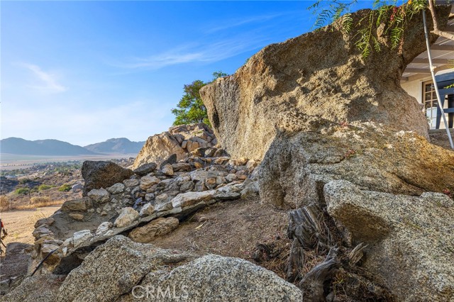 29740 Nogues Road, Nuevo CA: https://media.crmls.org/medias/c370adaa-1029-4ccf-9224-46634f3c3e0f.jpg