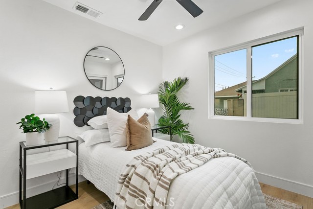 Detail Gallery Image 18 of 45 For 6091 Navajo, Westminster,  CA 92683 - 6 Beds | 5 Baths