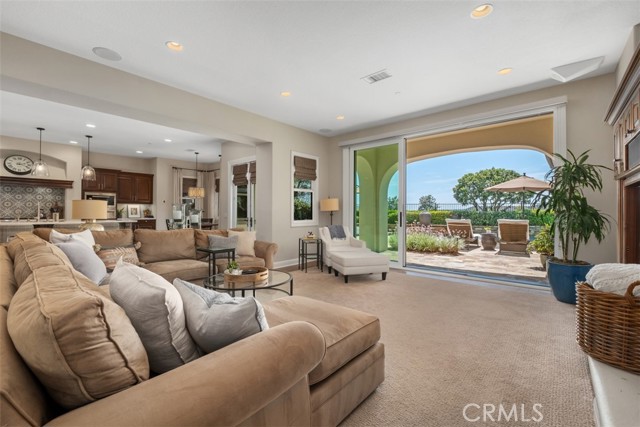 15 Long View Road, Coto de Caza CA: https://media.crmls.org/medias/c3716351-921b-48e9-bd69-b3f77a902379.jpg