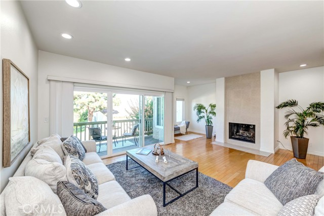 97 Aspen Way, Rolling Hills Estates, California 90274, 3 Bedrooms Bedrooms, ,2 BathroomsBathrooms,Residential,Sold,Aspen,SB21222569