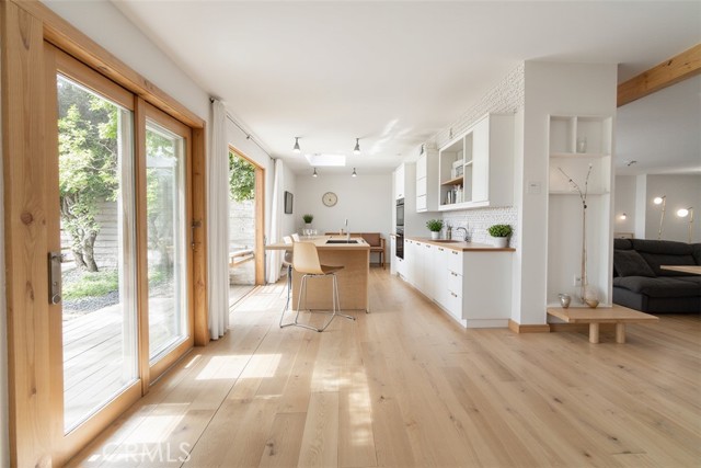 Detail Gallery Image 24 of 46 For 18337 Chatham Ln, Porter Ranch,  CA 91326 - 4 Beds | 2/1 Baths