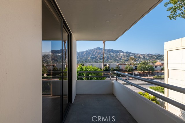 Detail Gallery Image 18 of 57 For 343 Pioneer Dr #504,  Glendale,  CA 91203 - 3 Beds | 2 Baths