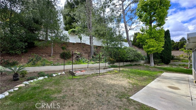 Detail Gallery Image 28 of 31 For 12111 Eddleston Dr, Porter Ranch,  CA 91326 - 4 Beds | 2 Baths