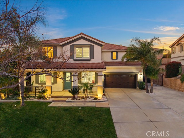 Detail Gallery Image 4 of 75 For 4814 Serrano Ave, Fontana,  CA 92336 - 4 Beds | 4 Baths