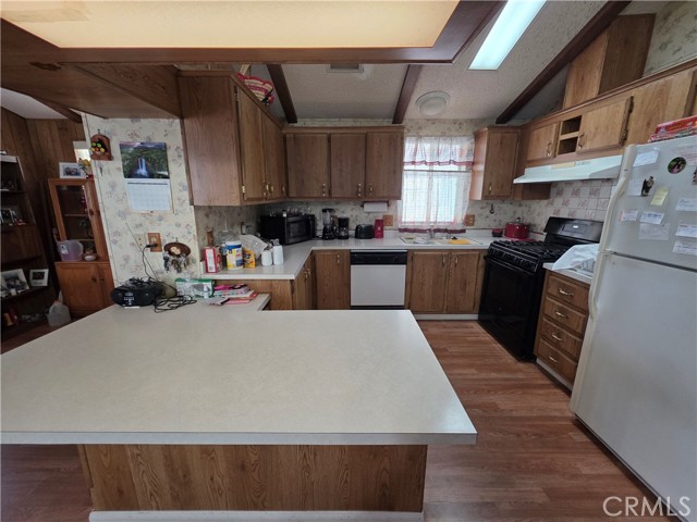 Detail Gallery Image 4 of 15 For 23701 S Western Ave #203,  Torrance,  CA 90501 - 2 Beds | 2 Baths