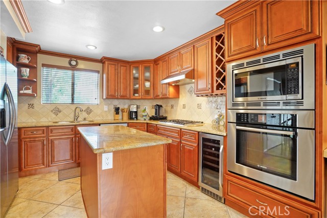 Detail Gallery Image 19 of 53 For 5305 White Oak Ave #D,  Encino,  CA 91316 - 3 Beds | 2/1 Baths