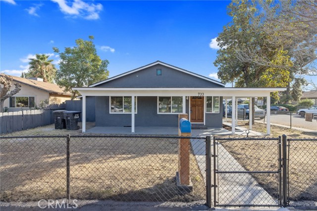 Detail Gallery Image 1 of 36 For 733 W Prospect Ave, Visalia,  CA 93291 - 3 Beds | 2 Baths