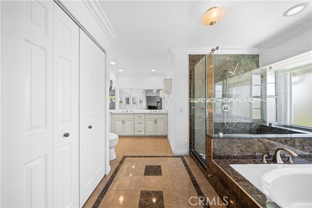 213 E Borromeo Avenue, Placentia CA: https://media.crmls.org/medias/c377c463-fcde-4f6c-95fc-38bfa7c2ba12.jpg