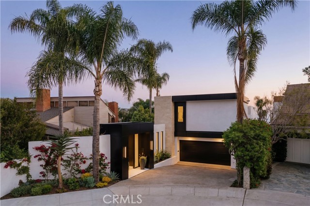 Detail Gallery Image 2 of 19 For 212 Hazel Dr, Corona Del Mar,  CA 92625 - 4 Beds | 3/1 Baths