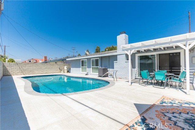 8195 Valley View Street, Buena Park CA: https://media.crmls.org/medias/c3787e2c-0da6-4d71-b9e0-a29df3084150.jpg