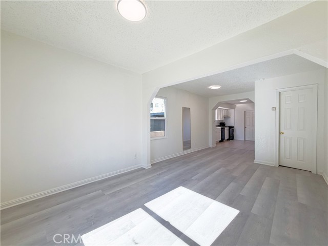 Front Image Thumbnail for CRWS25220998