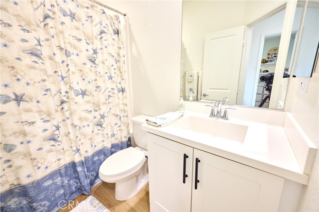 Detail Gallery Image 14 of 33 For 1128 via Lucero, Oceanside,  CA 92056 - 3 Beds | 3/1 Baths