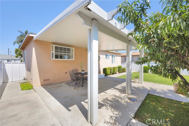 4736 Vangold Avenue, Lakewood CA: https://media.crmls.org/medias/c37a45ff-d368-4824-ab61-15c3927d6235.jpg