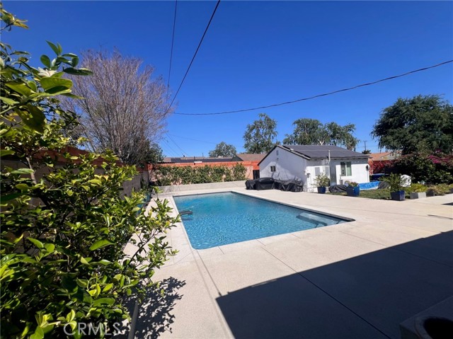 Detail Gallery Image 25 of 37 For 20933 Hemmingway St, Canoga Park,  CA 91304 - 4 Beds | 3 Baths