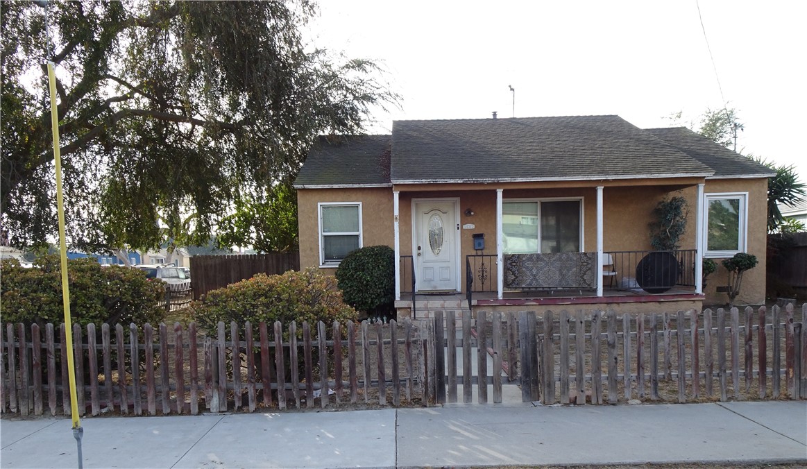 1502 34th Street, Long Beach, California 90810, 3 Bedrooms Bedrooms, ,1 BathroomBathrooms,Single Family Residence,For Sale,34th,RS25025023