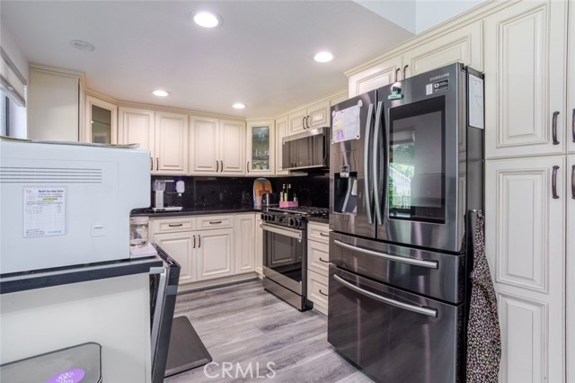 Detail Gallery Image 16 of 31 For 236 N Louise St #104,  Glendale,  CA 91206 - 2 Beds | 2 Baths