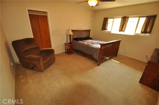 874 W 19th Street, Upland CA: https://media.crmls.org/medias/c37c10c2-aa8e-43e5-be72-f1536718a557.jpg