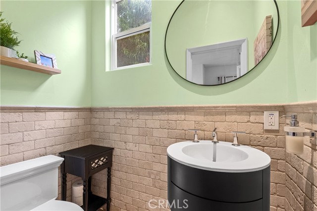 Detail Gallery Image 11 of 46 For 513 Pecan Ave, Huntington Beach,  CA 92648 - 3 Beds | 3/1 Baths