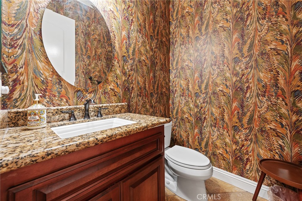 https://media.crmls.org/medias/c37cf215-46e5-4fdd-9161-5559ac41d4e6.jpg?preset=X-Large