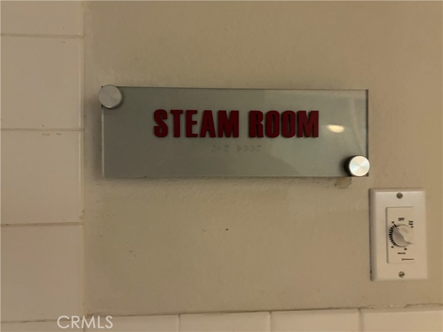 4050 Glencoe Avenue, Marina del Rey CA: https://media.crmls.org/medias/c37dd370-5cc3-4df3-b142-7dabcb46a362.jpg
